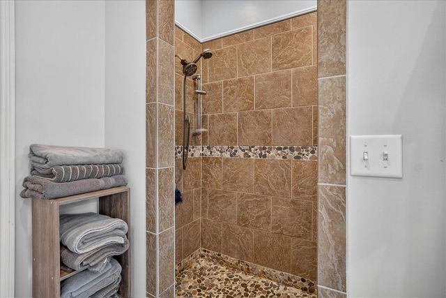 8444 Doe Avenue, Galesburg, MI 49053