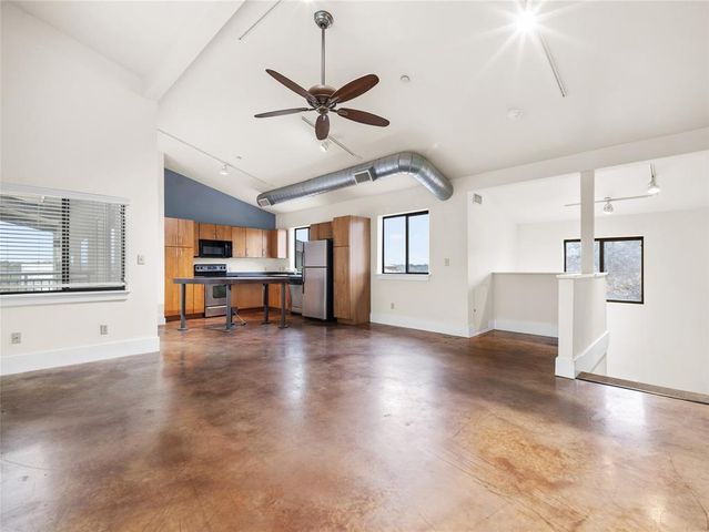 911 Keith LN 12, Austin, TX 78705