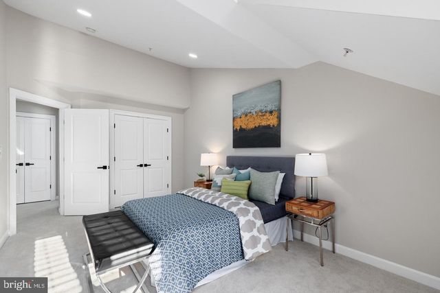 522 ROYAL ST N, Alexandria, VA 22314