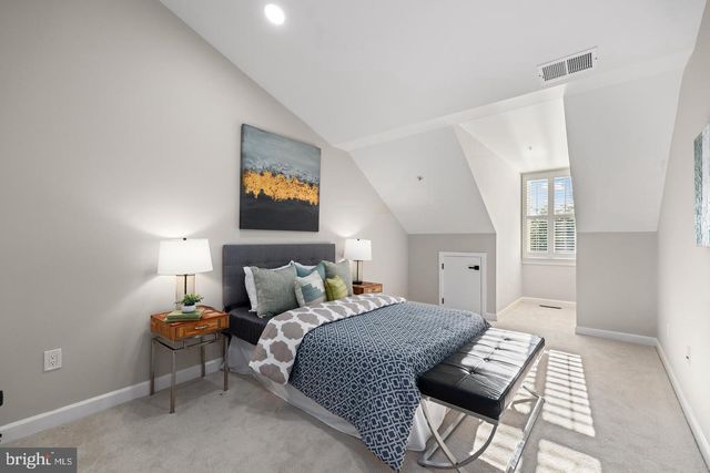 522 ROYAL ST N, Alexandria, VA 22314
