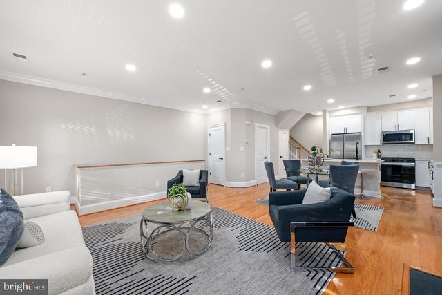 522 ROYAL ST N, Alexandria, VA 22314