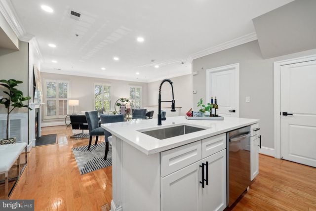 522 ROYAL ST N, Alexandria, VA 22314