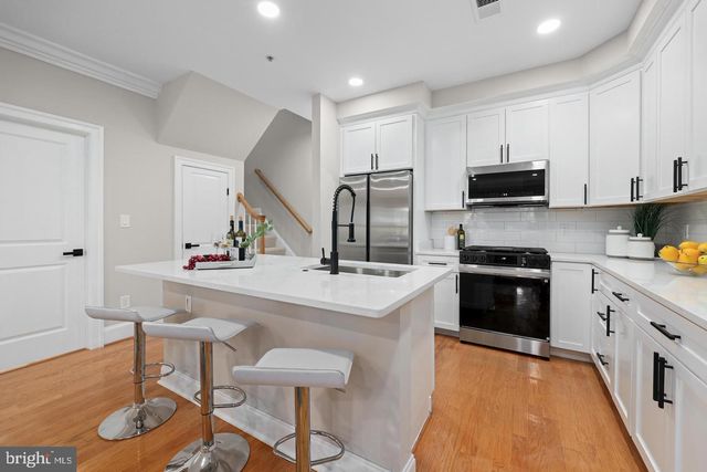 522 ROYAL ST N, Alexandria, VA 22314