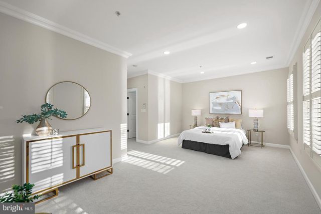 522 ROYAL ST N, Alexandria, VA 22314