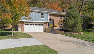 9542 E Kemper Road, Loveland, OH 45140
