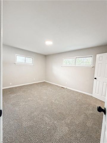 12 Astor DR, Newport News, VA 23608