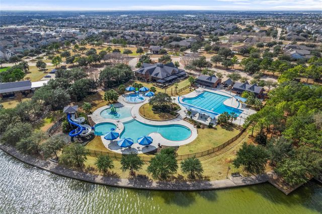 19414 Water Bridge Drive, Cypress, TX 77433