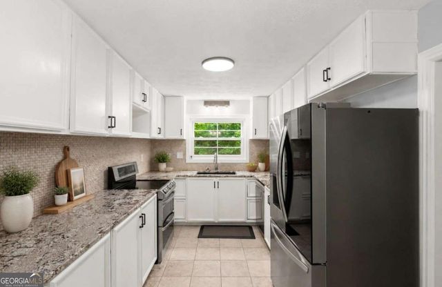 140 Woodhaven Way, Alpharetta, GA 30009