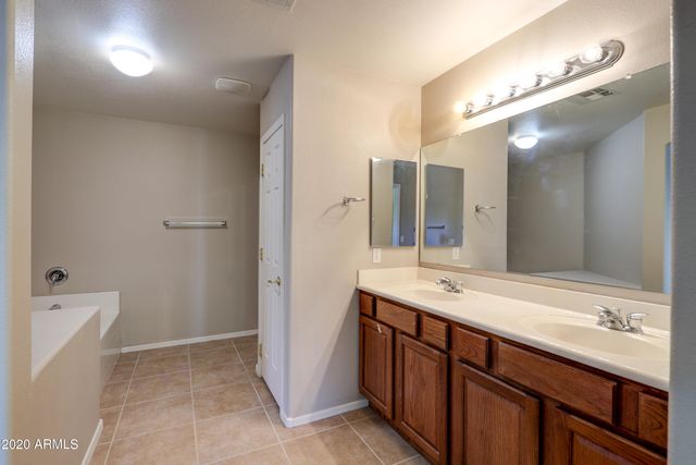 45654 W KELLER Drive, Maricopa, AZ 85139