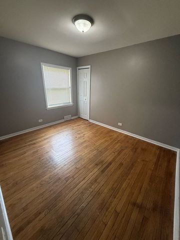 9552 S Greenwood Avenue, Chicago, IL 60628