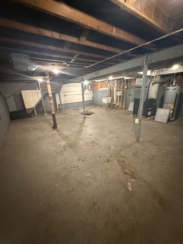 9552 S Greenwood Avenue, Chicago, IL 60628