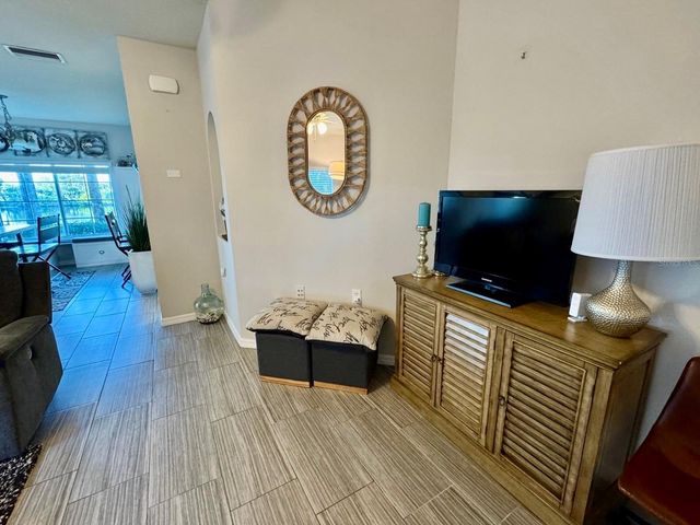 3707 45TH TERRACE W 101, Bradenton, FL 34210