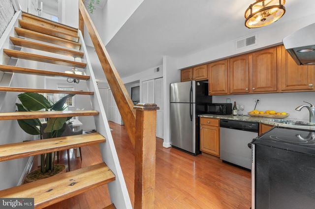 1034 OLIVE ST, Baltimore, MD 21230