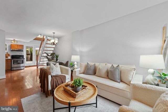 1034 OLIVE ST, Baltimore, MD 21230