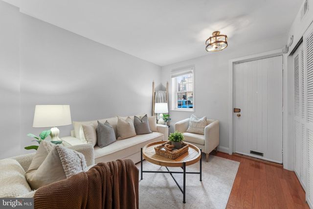 1034 OLIVE ST, Baltimore, MD 21230