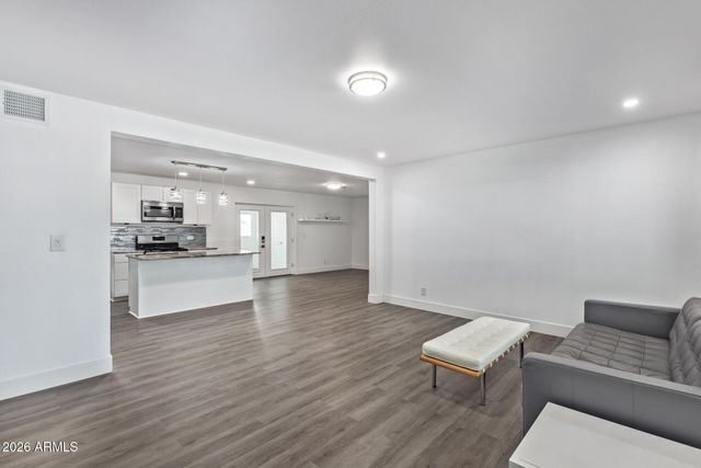 7243 E MCKINLEY Street, Scottsdale, AZ 85257