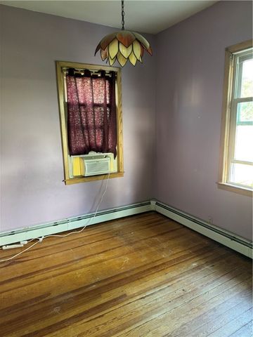 92 Old Oak Avenue, Cranston, RI 02920