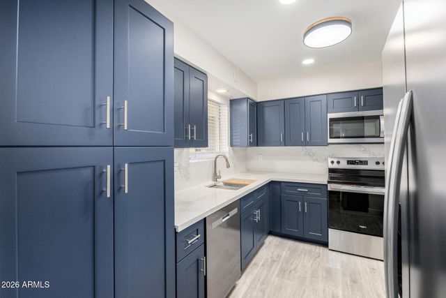 6740 E ADOBE Street, Mesa, AZ 85205