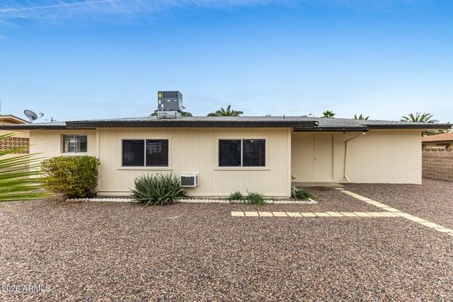 6740 E ADOBE Street, Mesa, AZ 85205