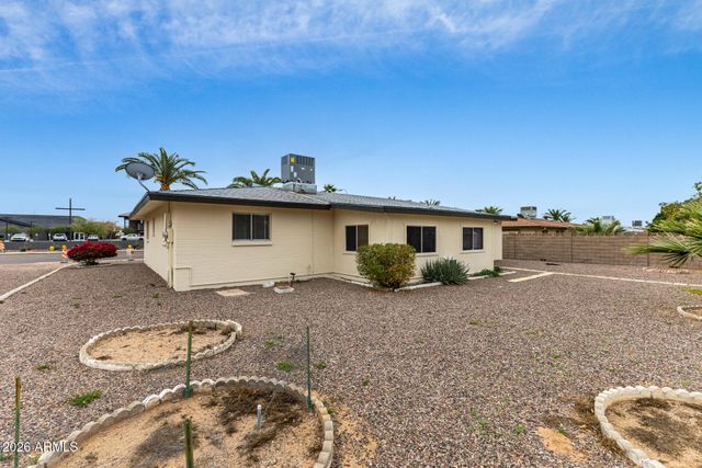 6740 E ADOBE Street, Mesa, AZ 85205