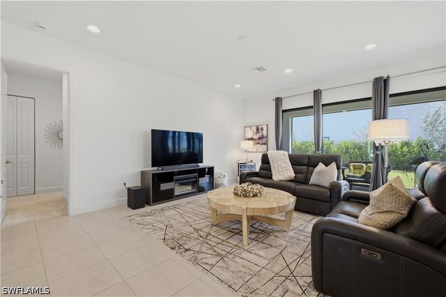 12219 Red Pine PL, Estero, FL 33928