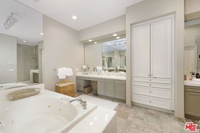 718 Palisades Drive, Pacific Palisades (los Angeles), CA 90272