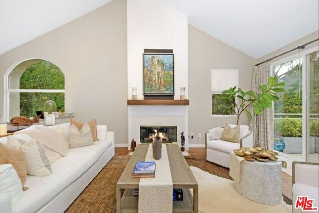 718 Palisades Drive, Pacific Palisades (los Angeles), CA 90272
