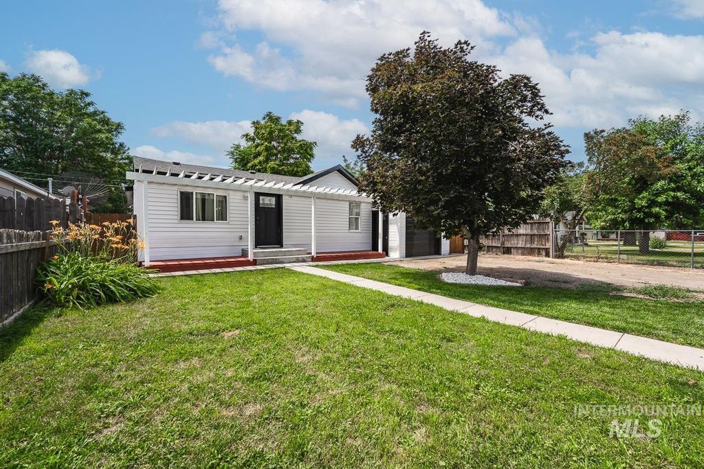 410 E Freeport St., Caldwell, ID 83605