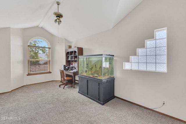 5727 Ty Cobb Place, El Paso, TX 79934