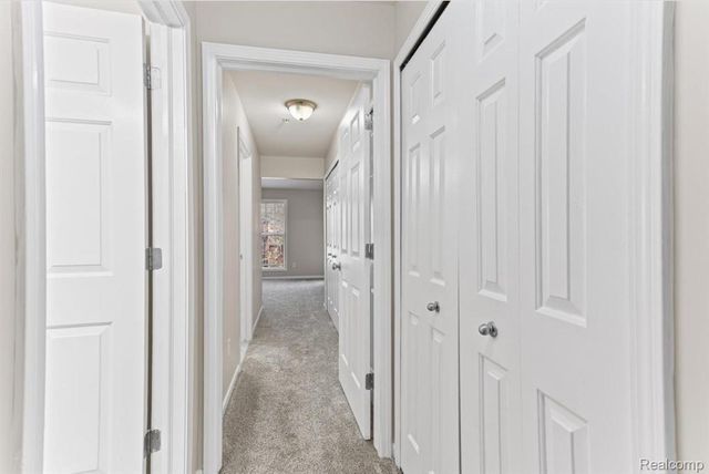 28471 Carlton Way Drive, Novi, MI 48377