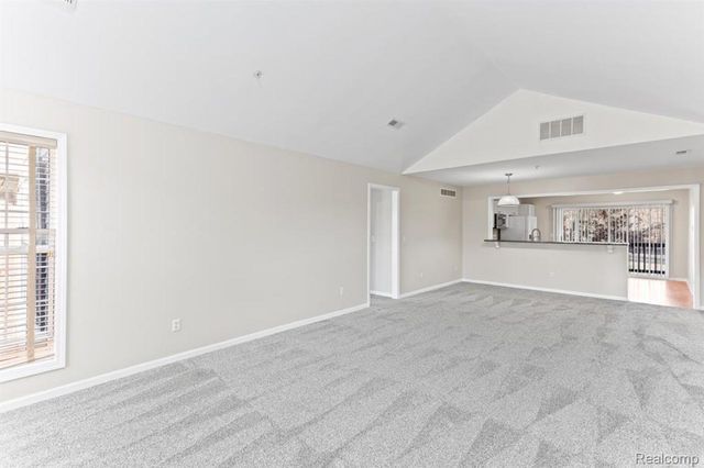 28471 Carlton Way Drive, Novi, MI 48377