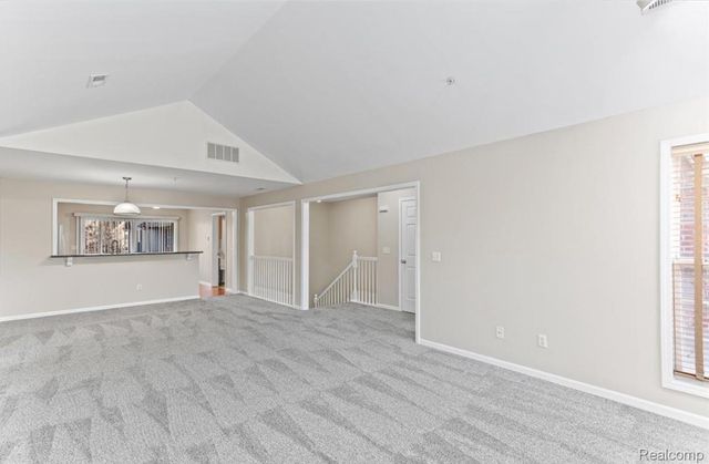 28471 Carlton Way Drive, Novi, MI 48377