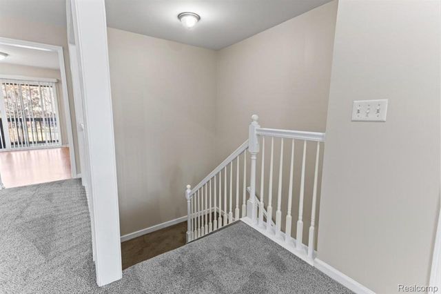 28471 Carlton Way Drive, Novi, MI 48377