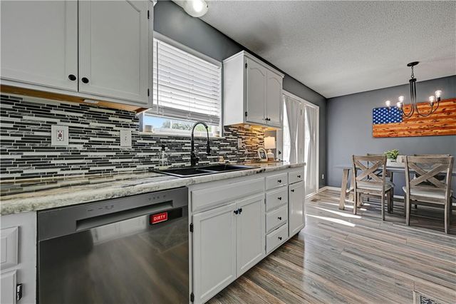 617 N Cedar Street, Gardner, KS 66030