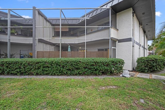 2 Greenway Village N 109, Royal Palm Beach, FL 33411