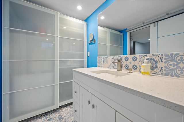 2 Greenway Village N 109, Royal Palm Beach, FL 33411
