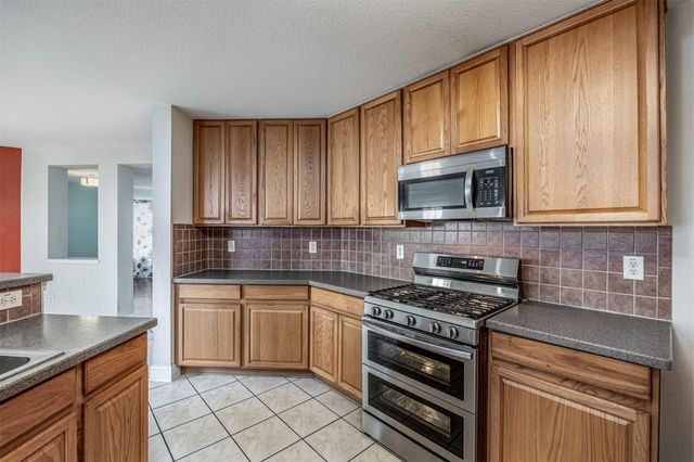 7911 Forest Stone Street, Baytown, TX 77523