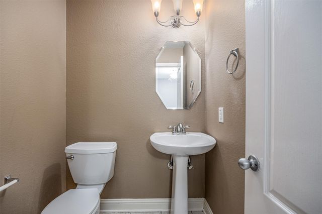 7911 Forest Stone Street, Baytown, TX 77523