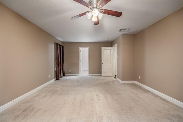 7911 Forest Stone Street, Baytown, TX 77523