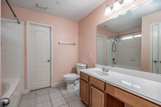 7911 Forest Stone Street, Baytown, TX 77523