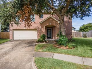 7911 Forest Stone Street, Baytown, TX 77523