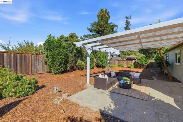40140 Urban St, Fremont, CA 94538