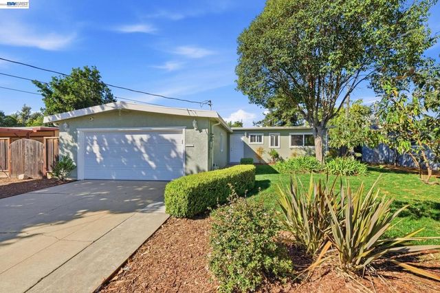 40140 Urban St, Fremont, CA 94538
