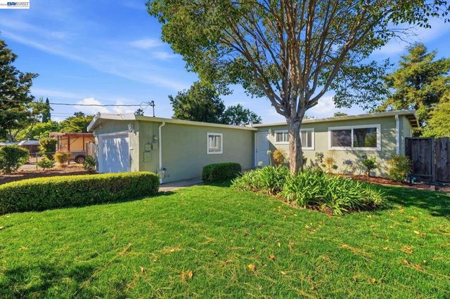 40140 Urban St, Fremont, CA 94538