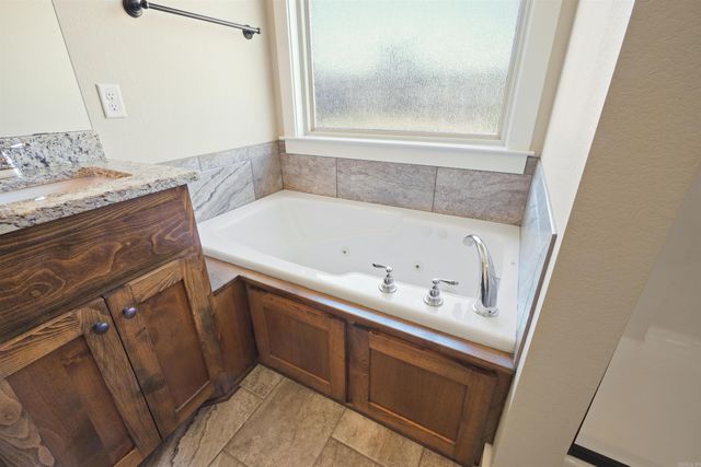 14 Cobalt Cove, Greenbrier, AR 72058