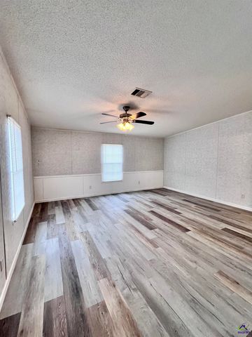 105 Vineyard Trace, Byron, GA 31008