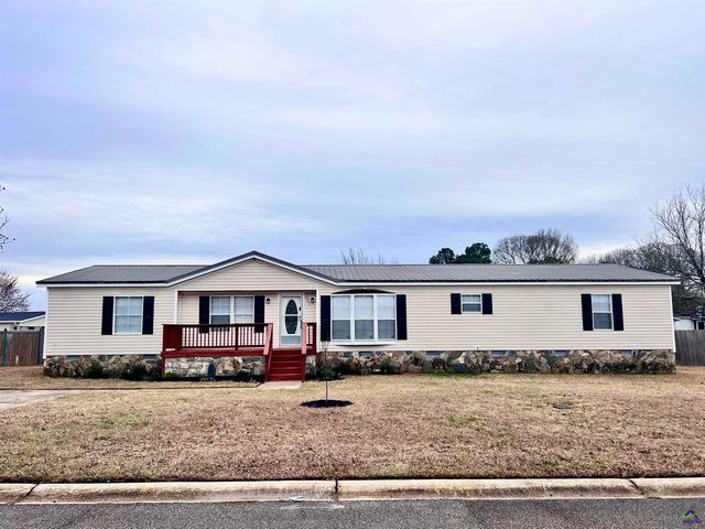 105 Vineyard Trace, Byron, GA 31008