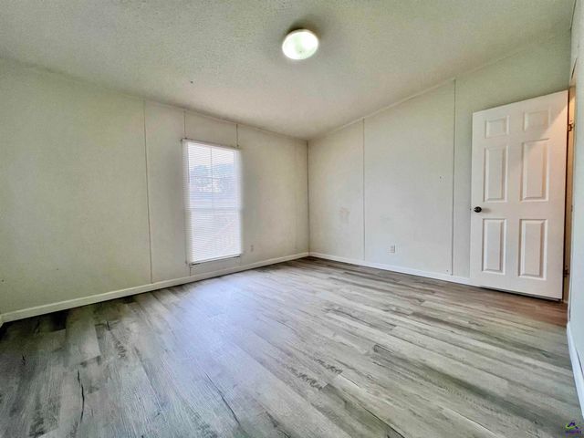 105 Vineyard Trace, Byron, GA 31008