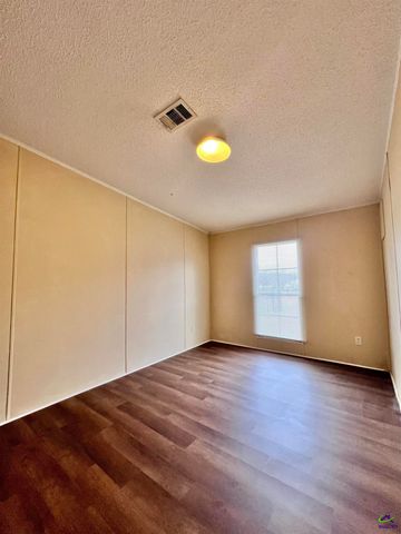 105 Vineyard Trace, Byron, GA 31008