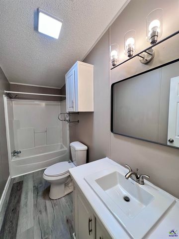 105 Vineyard Trace, Byron, GA 31008